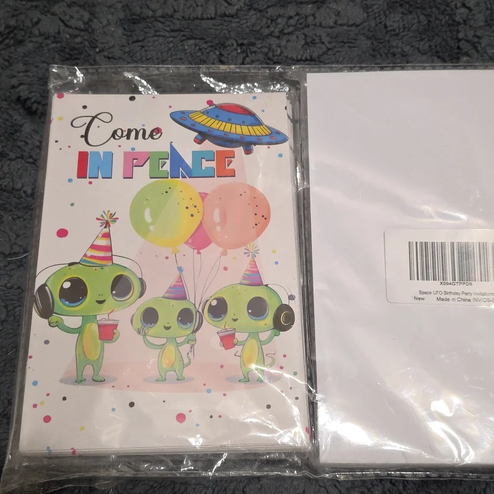 Alien Party 30ct Invitations - Multicolor Come In Peace 5x7